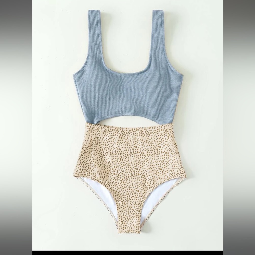 Women one piece multi colored swim suit - Picture 4 of 5